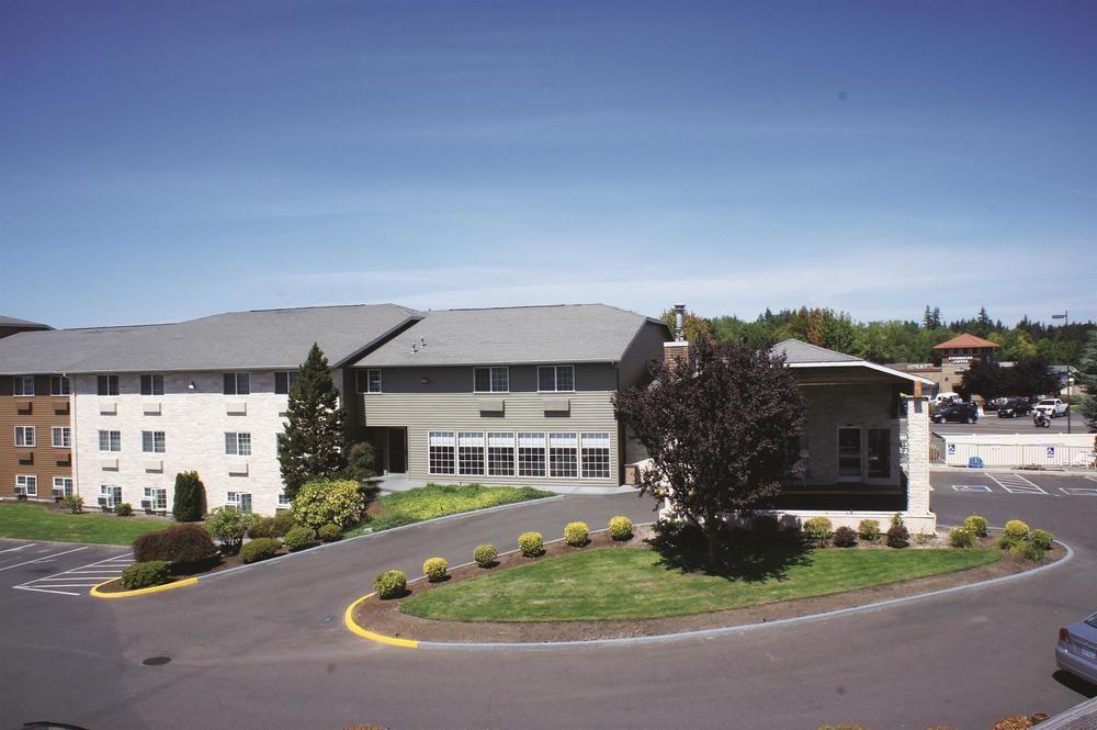 La Quinta By Wyndham Woodburn Hotel Exterior foto